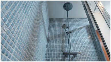 Virštinkinė dušo sistema: paprastas montavimas ir universalumas